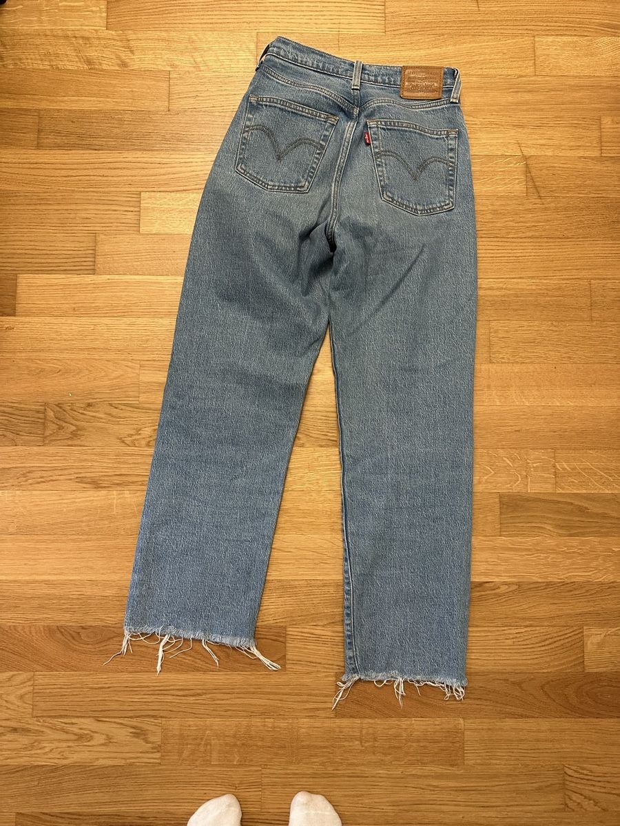 Levi's Jeans: Levis Ribcage – Usato da Luzern venduto da LauraLynnMeier 2