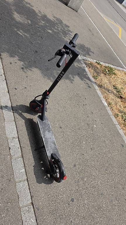 Kit di costruzioni: ELEGO Elektroscooter – Usato da Zürich venduto da Tornadorey 3