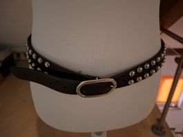 Leder Gürtel Schwarz mit Nieten 
