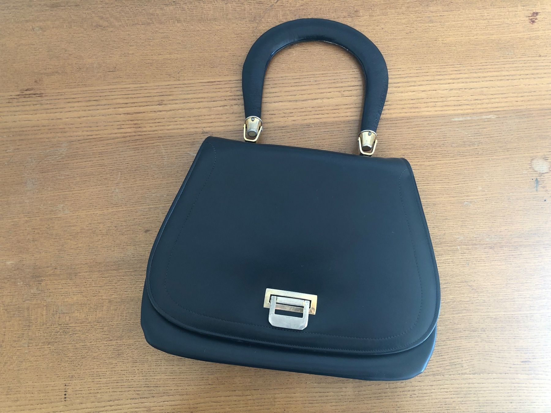 Borse da donna: Vitage Ledertasche Damen – Usato da Bern venduto da xixi_