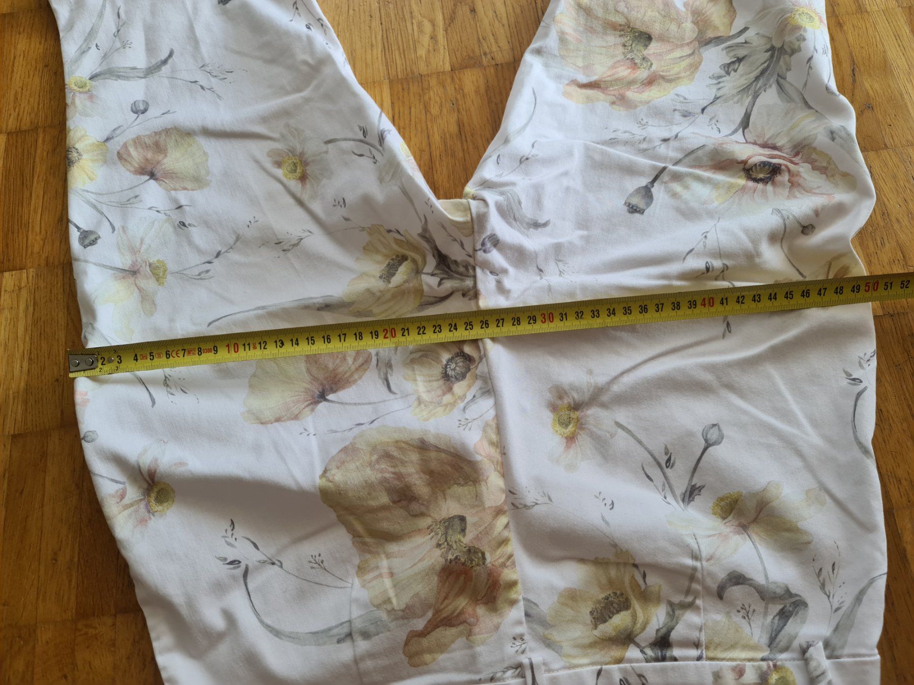 H&M Hosen: Damen Hose Blumenmuster hell Gr 40 neuwertig – Neu (gemäss Beschreibung) aus Emmenbrücke von gatasalvache 6