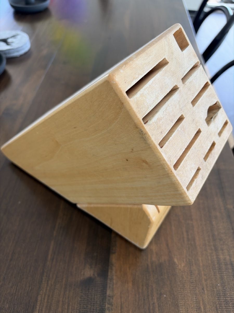 Wüsthof Küchengeräte: Wusthof Knife Block (solid wood)  – Gebraucht aus Zug von CyclingThings 2