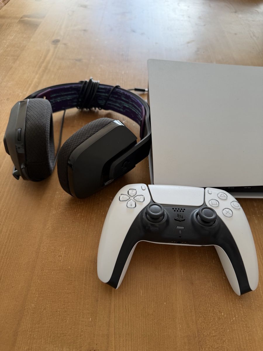 Sony Console: Playstation 5 Slim Digital Edition – Nuovo (secondo la descrizione) da Hünenberg venduto da rens01 1