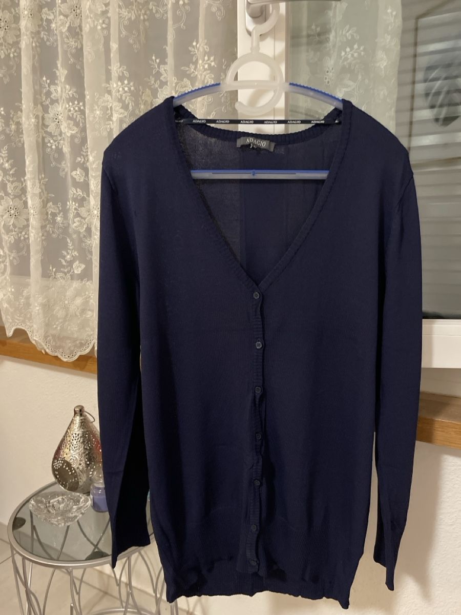 Maglioni & Felpe: Cardigan Adagio Navy – Nuovo (secondo la descrizione) da Winterthur venduto da shp_xcc5