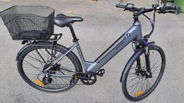 E-Bike Ventara grau mit Korb neuwertiger Zustand.