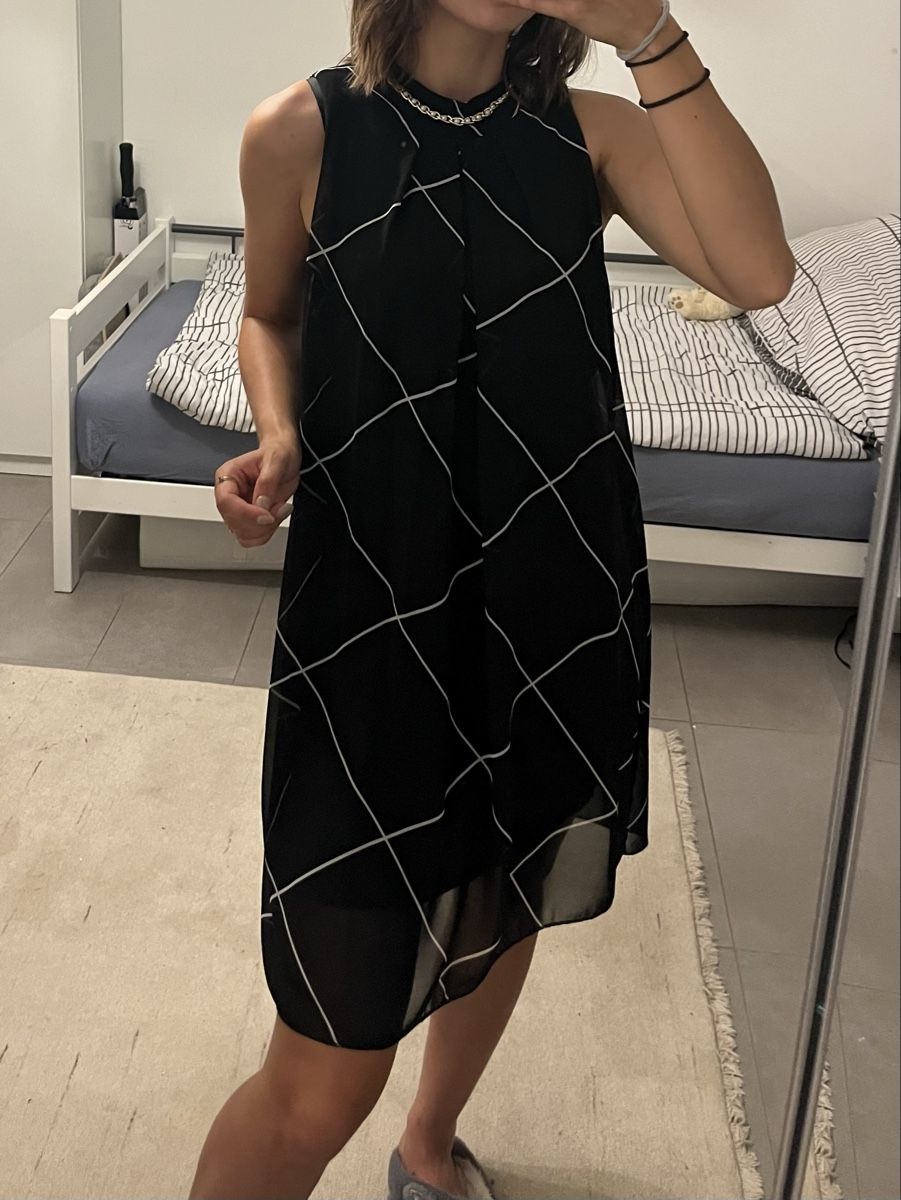 C&A Robes: Robe élégante / cocktail taille S   – Neuf (Voir description) à Aigle par sow_m7gm