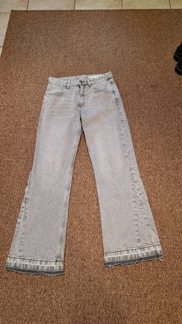 Bershka Jeans: Jeanshose Gr. 38 – Usato da Brunnen venduto da joe_nl6c