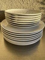 Geschirr Set 12 Teller weiss gebrauchter Zustand
