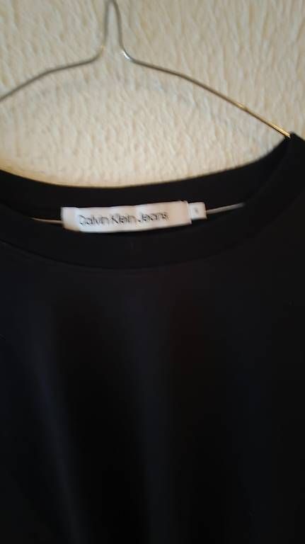 Pulls & Sweat-shirts: Calvin Klein pull – Neuf avec emballage d'origine à Muraz (Collombey) par Kiriwi 3