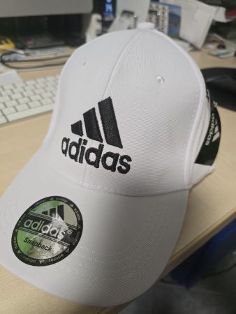 ADIDAS  CAPE   ***