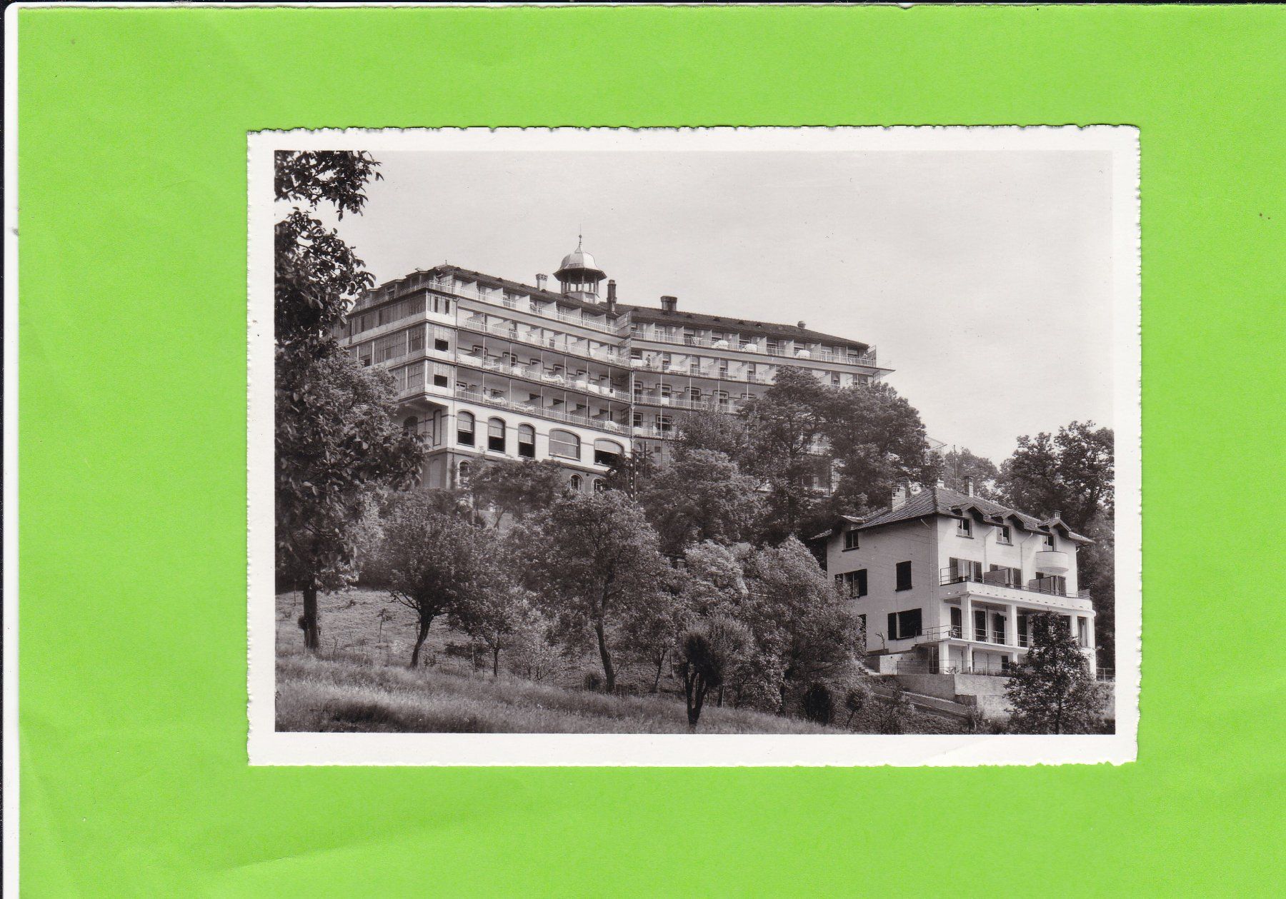 Cartoline postali: Kurhaus Cademario mit Villa – Usato da St. Peterzell venduto da neckertal