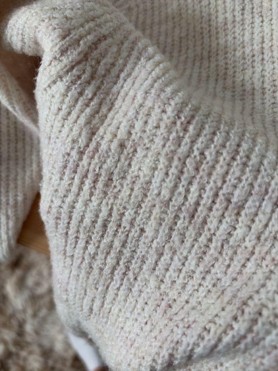 H&M Jacken: Strickjacke – Gebraucht aus Basel von SaraaaS060201 3