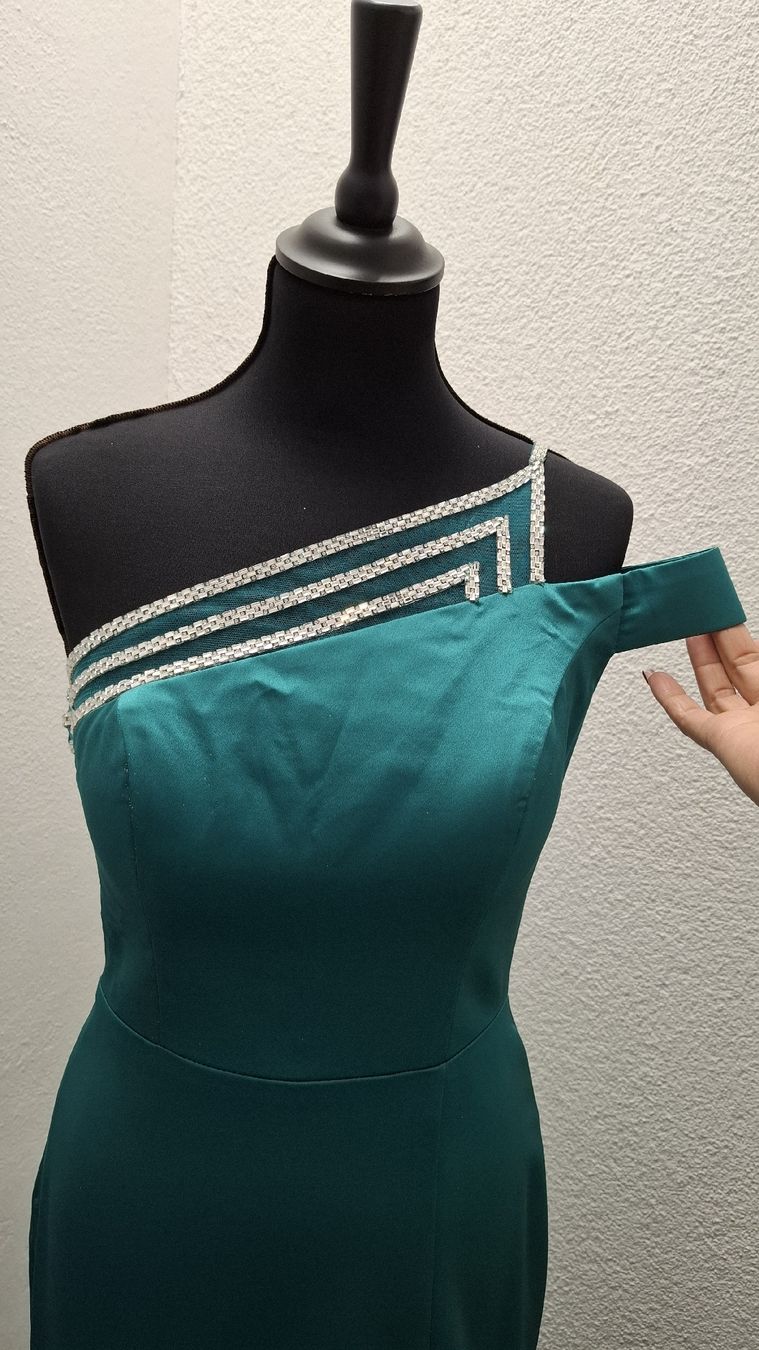 Vestiti: Grün Kleid – Nuovo (secondo la descrizione) da Uster venduto da VMT. 2