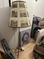 Elegante Stehlampe mit Stoffschirm, Vintage Stil