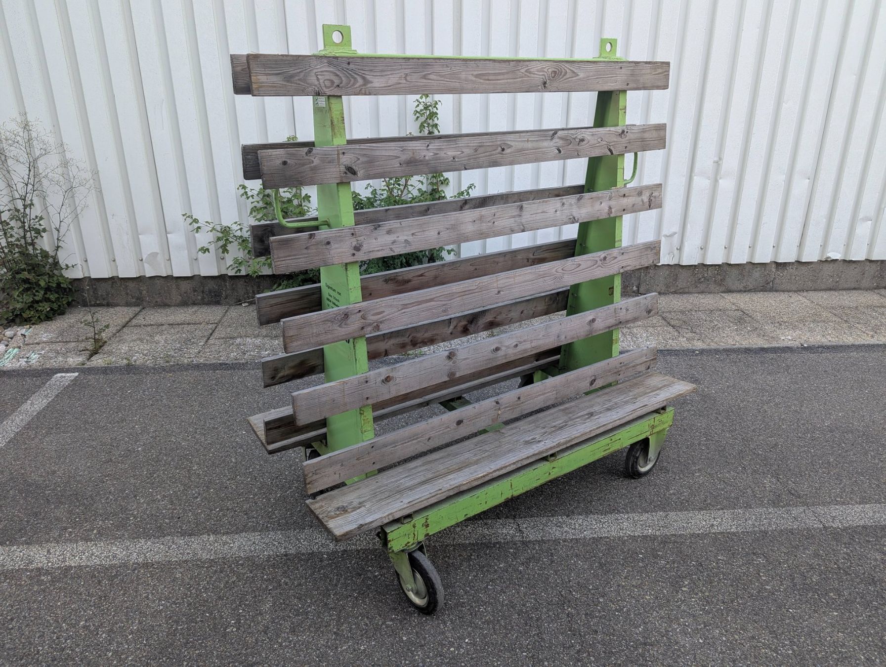 Articles en bois: Stabiler Holzplatten, Glaswagen – D'occasion à Watt par inf_cpz7