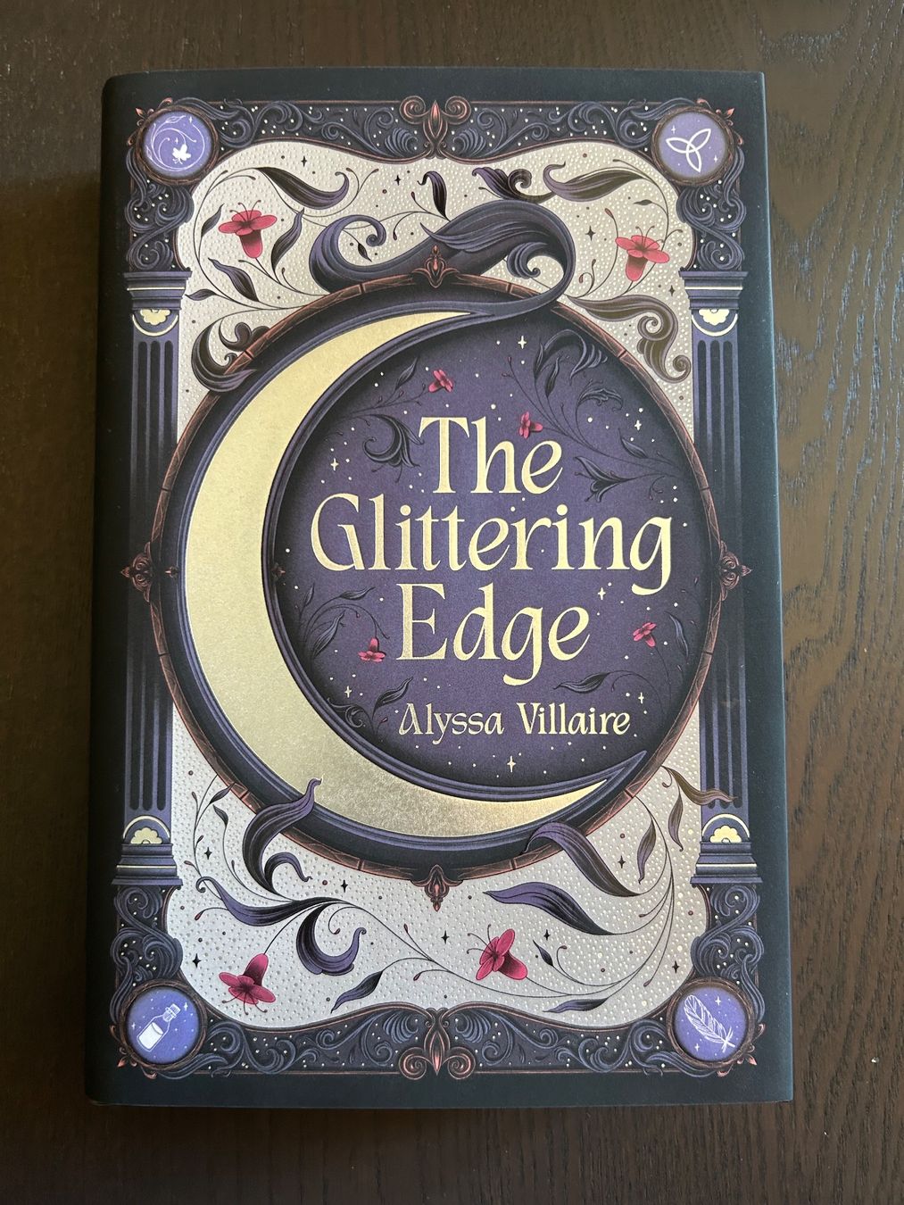 Libri: The Glittering Edge Fairyloot – Usato da Cavigliano venduto da neraja94