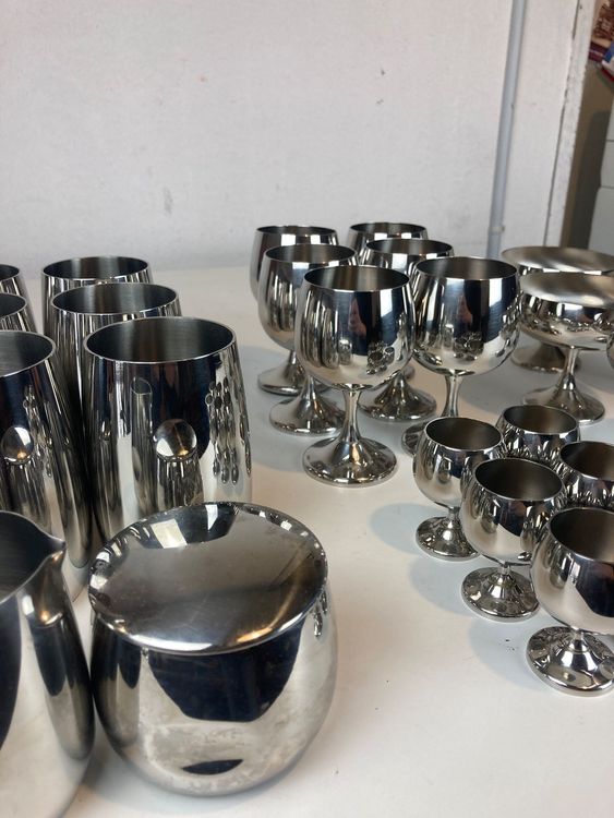 Verres à pied en acier, AMC Art design, Italie, 70s