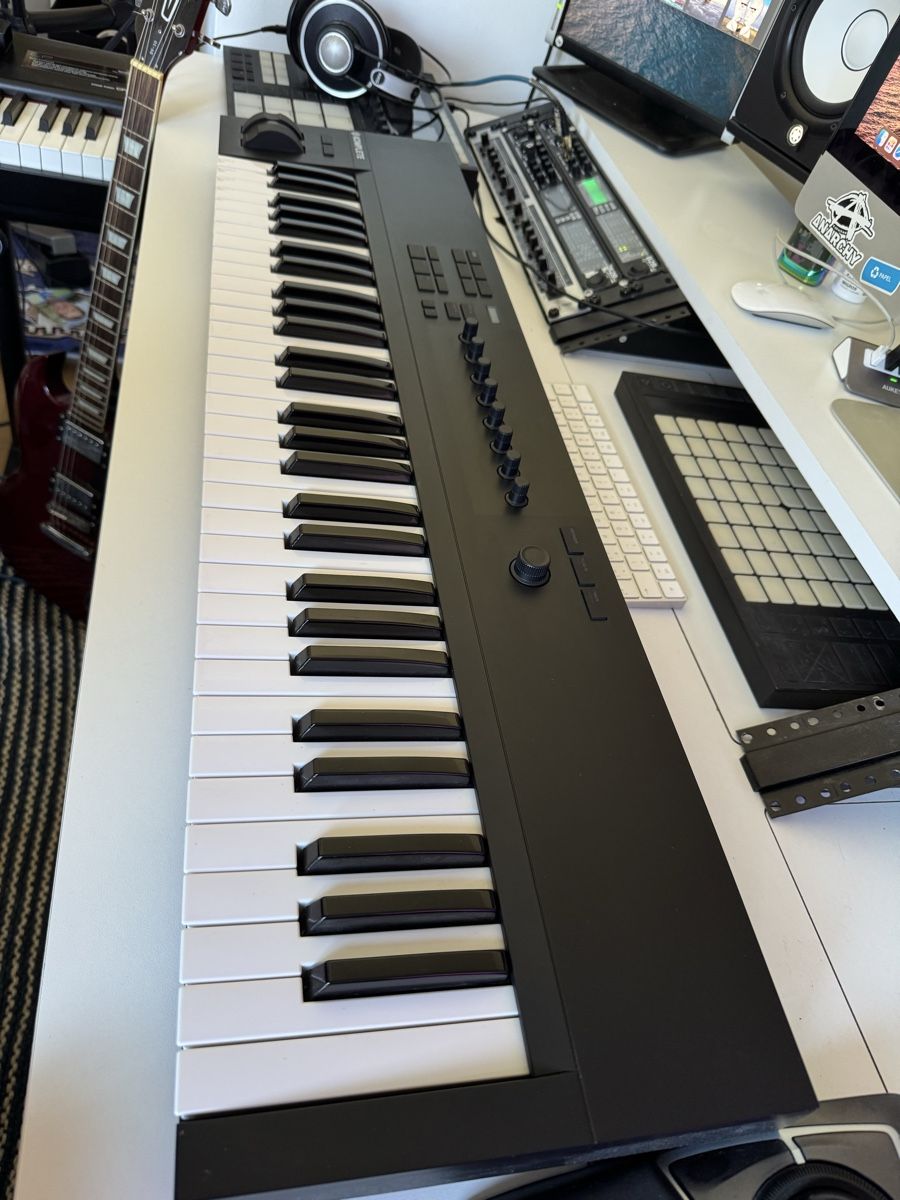 Native Instruments Strumenti musicali: Native Instruments - Komplete Kontrol A61 – Usato da Worblaufen venduto da gab_b79s 1