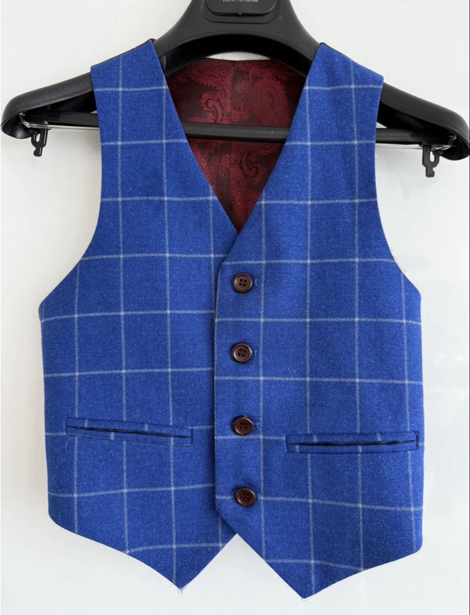 Lotti & Set di vestiti: Romano collection suit kids – Nuovo (secondo la descrizione) da Lausanne venduto da Loyal_8 5