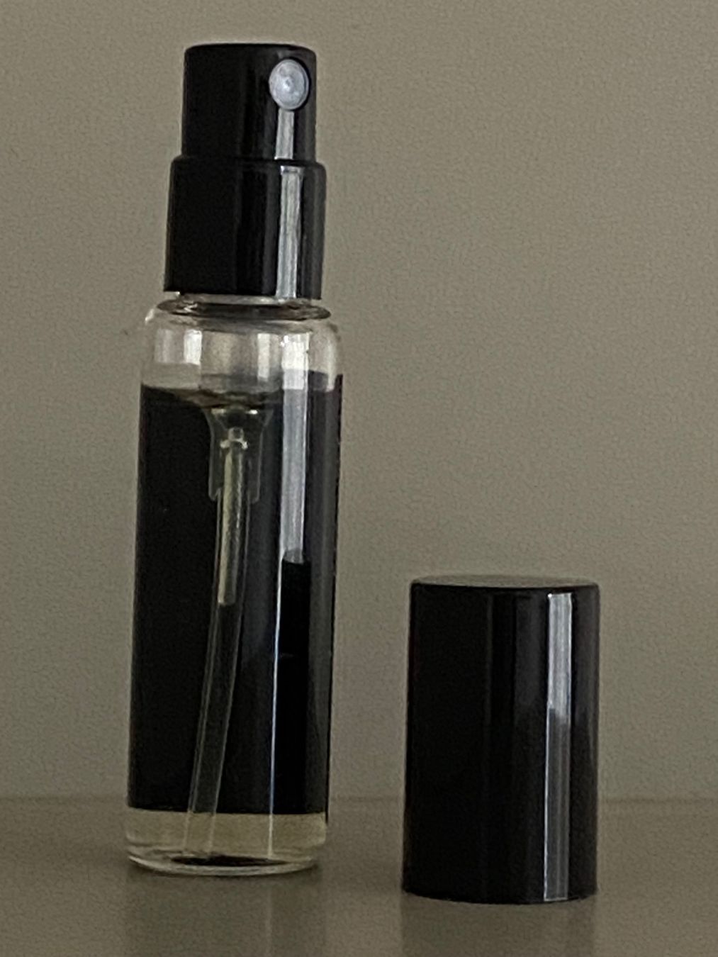 Frédéric Malle Parfum & Eau de Toilette: FREDERIC MALLE Une Rose Edp 3,5 ml batch code 2014 – Neu (gemäss Beschreibung) aus Genève von kik_8jd6 1