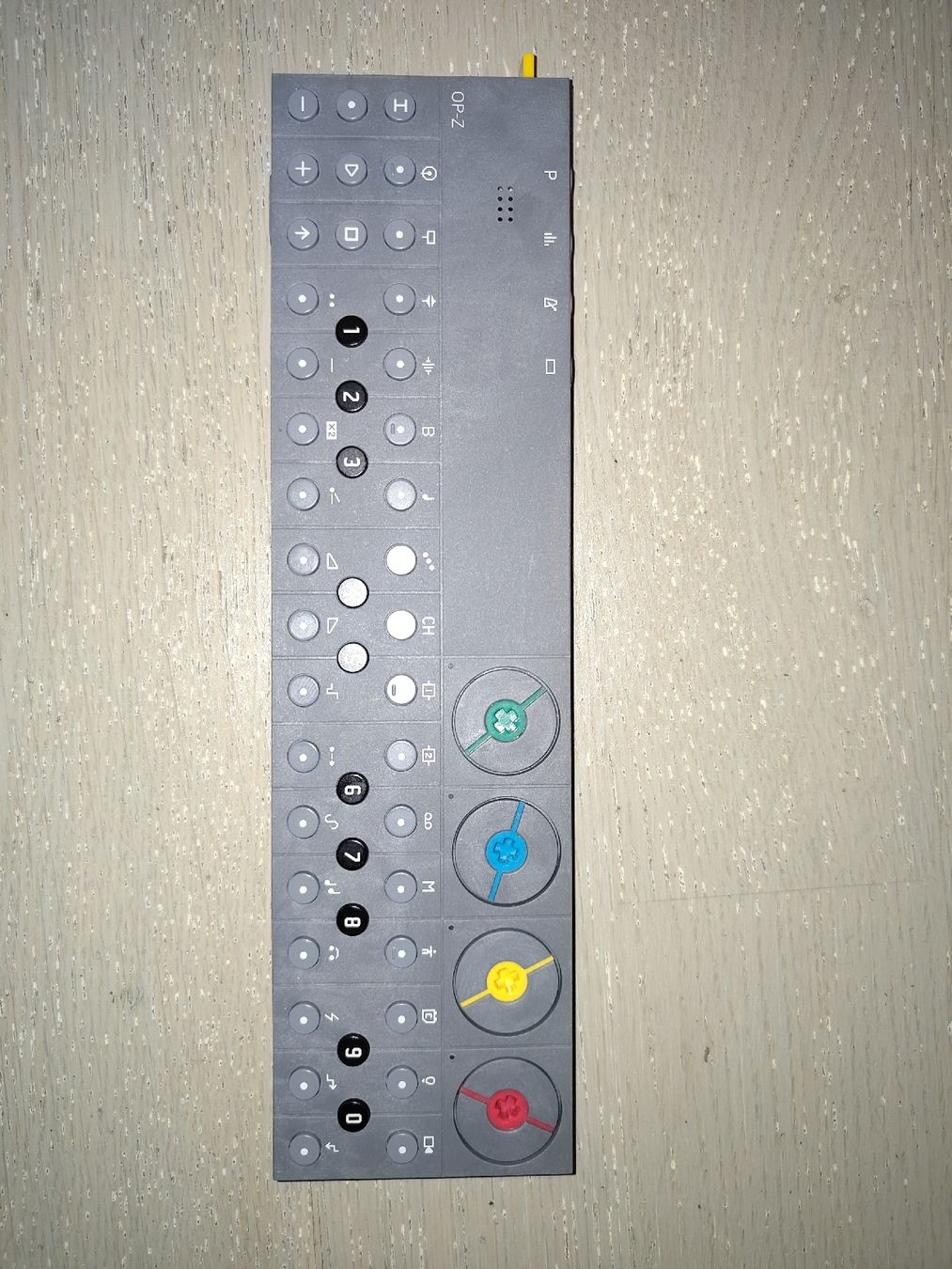 Teenage Engineering Strumenti musicali: Teenage Engeneering OP-Z – Usato da Bellach venduto da sandy09061