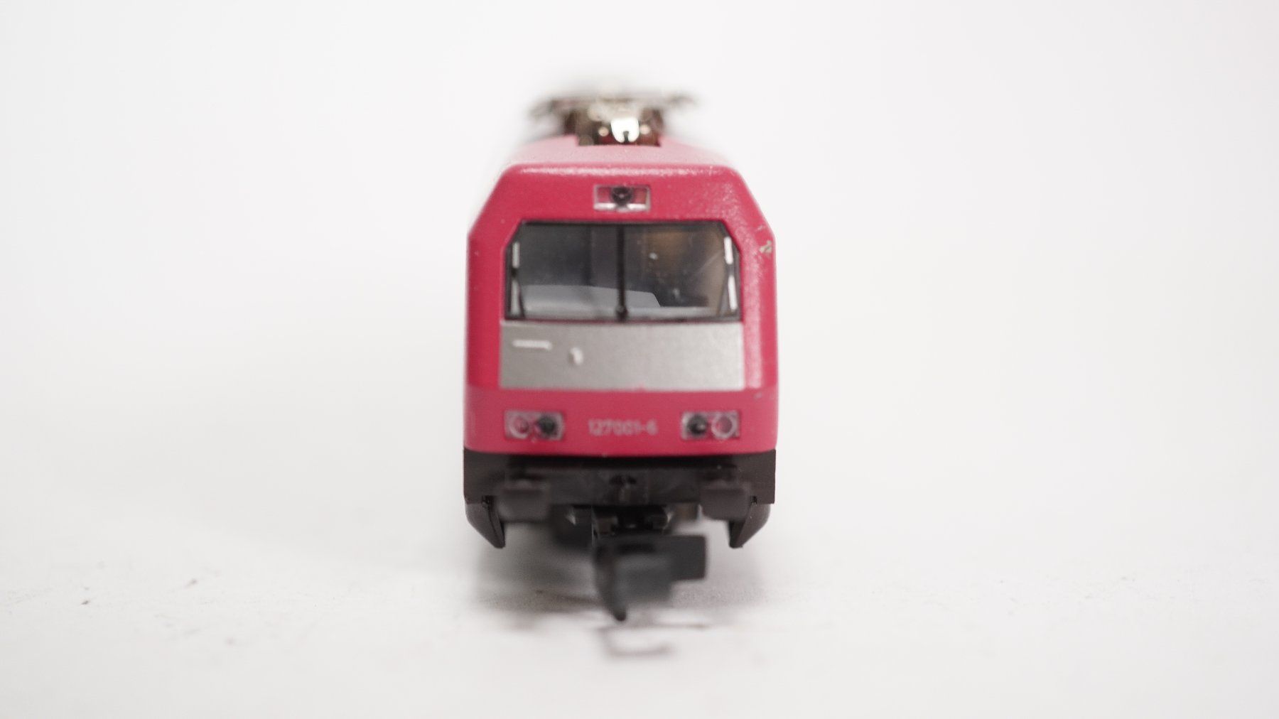 Trix Modellini di ferrovie: e37 Spur N Minitrix DB BR 127 EuroSprinter – Usato da Thun venduto da evinka_gmbh 2