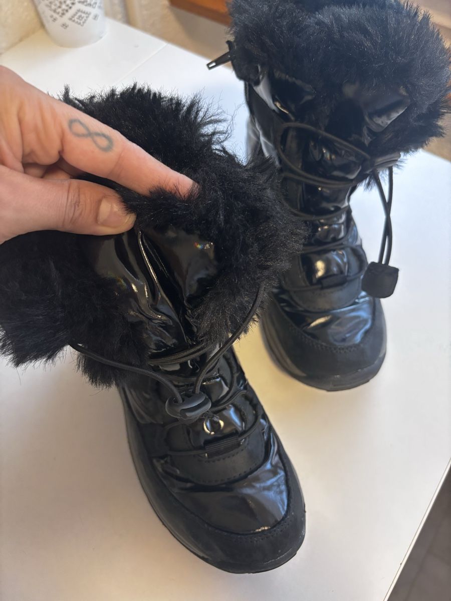 Schuhe für Mädchen: Schwarze Winterstiefel mit Fellrand, Grösse 32 – Gebraucht aus Steffisburg von TelmaG 4