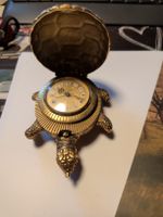 Tischuhr Looping Schildkröte goldfarben mechanisch