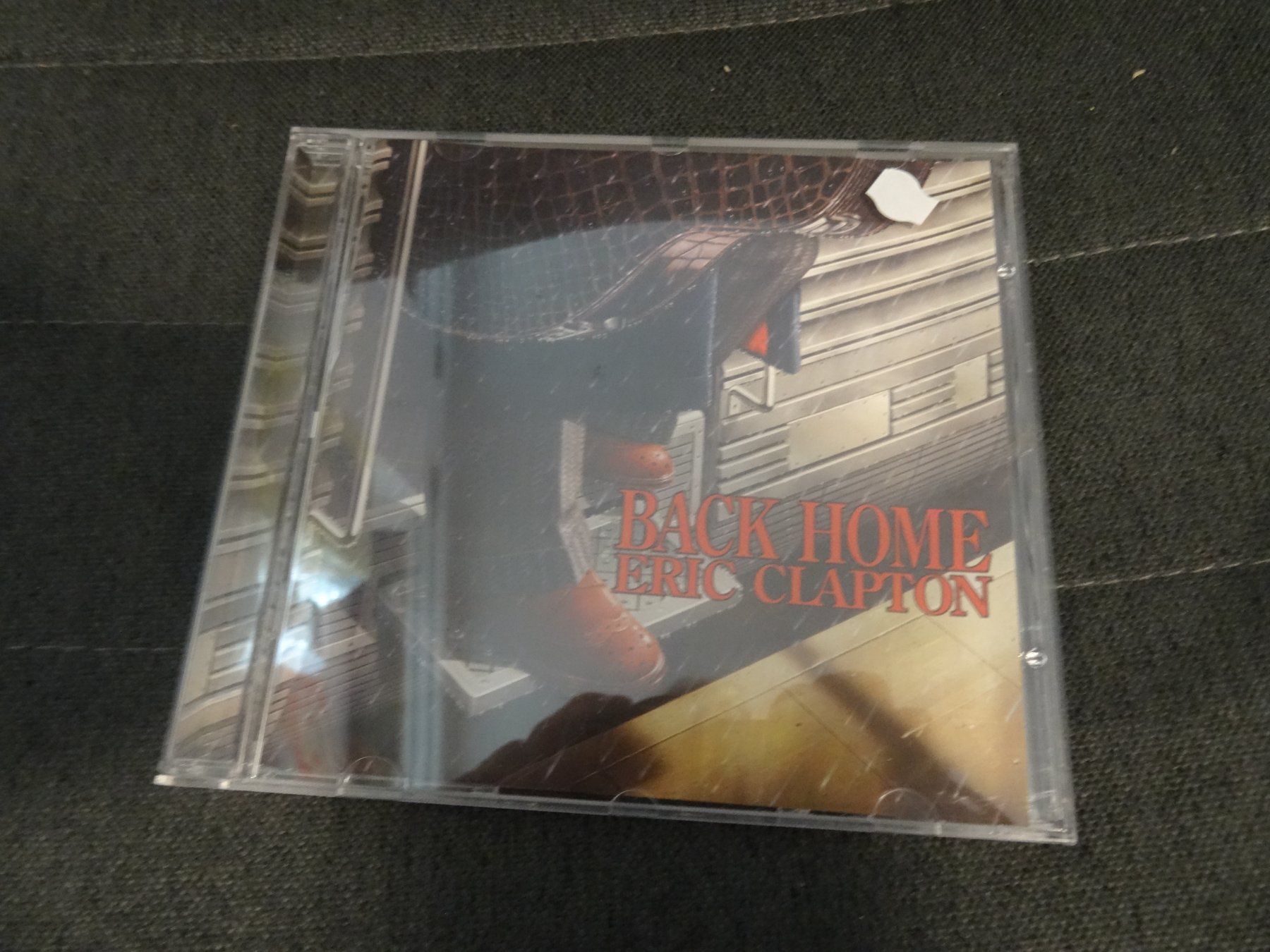CD: Eric Clapton - Back Home CD – Usato da Olten venduto da Disc-Ausverkauf