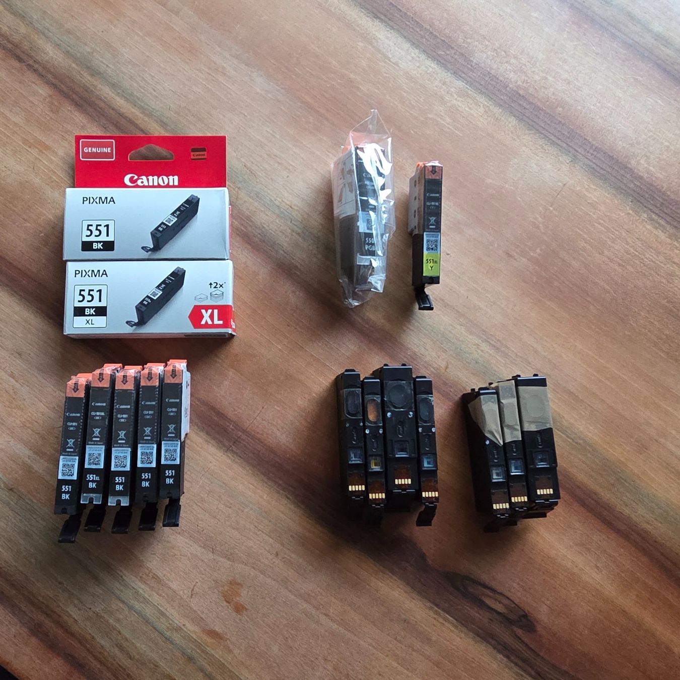 Canon Cartucce per stampanti & toner: Canon Druckpatronen Cli 550 und 551 original – Nuovo (secondo la descrizione) da Luzern venduto da Cado12 1