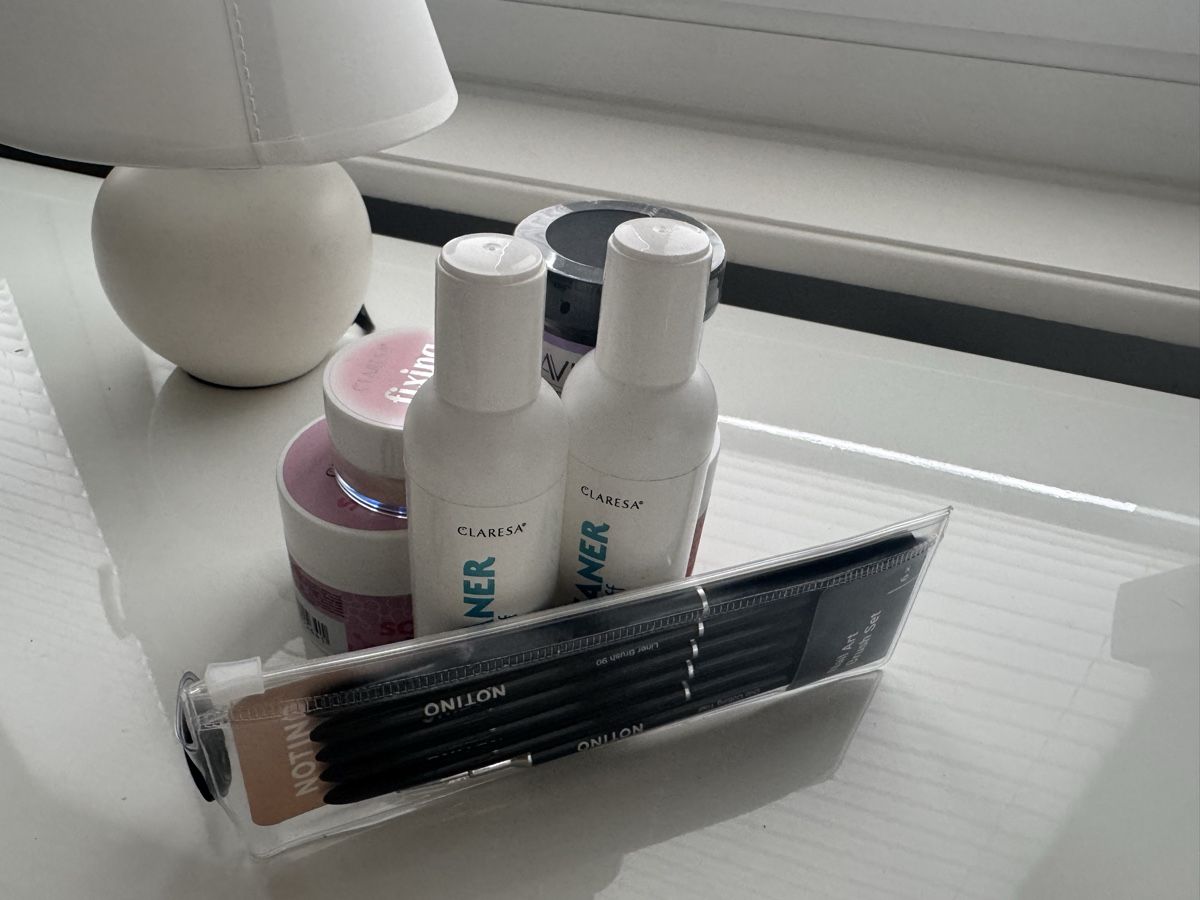 Unghie finte: SET Gross Gel, Claresa Fixing Pinsel usw – Nuovo (secondo la descrizione) da Zürich venduto da Orionos