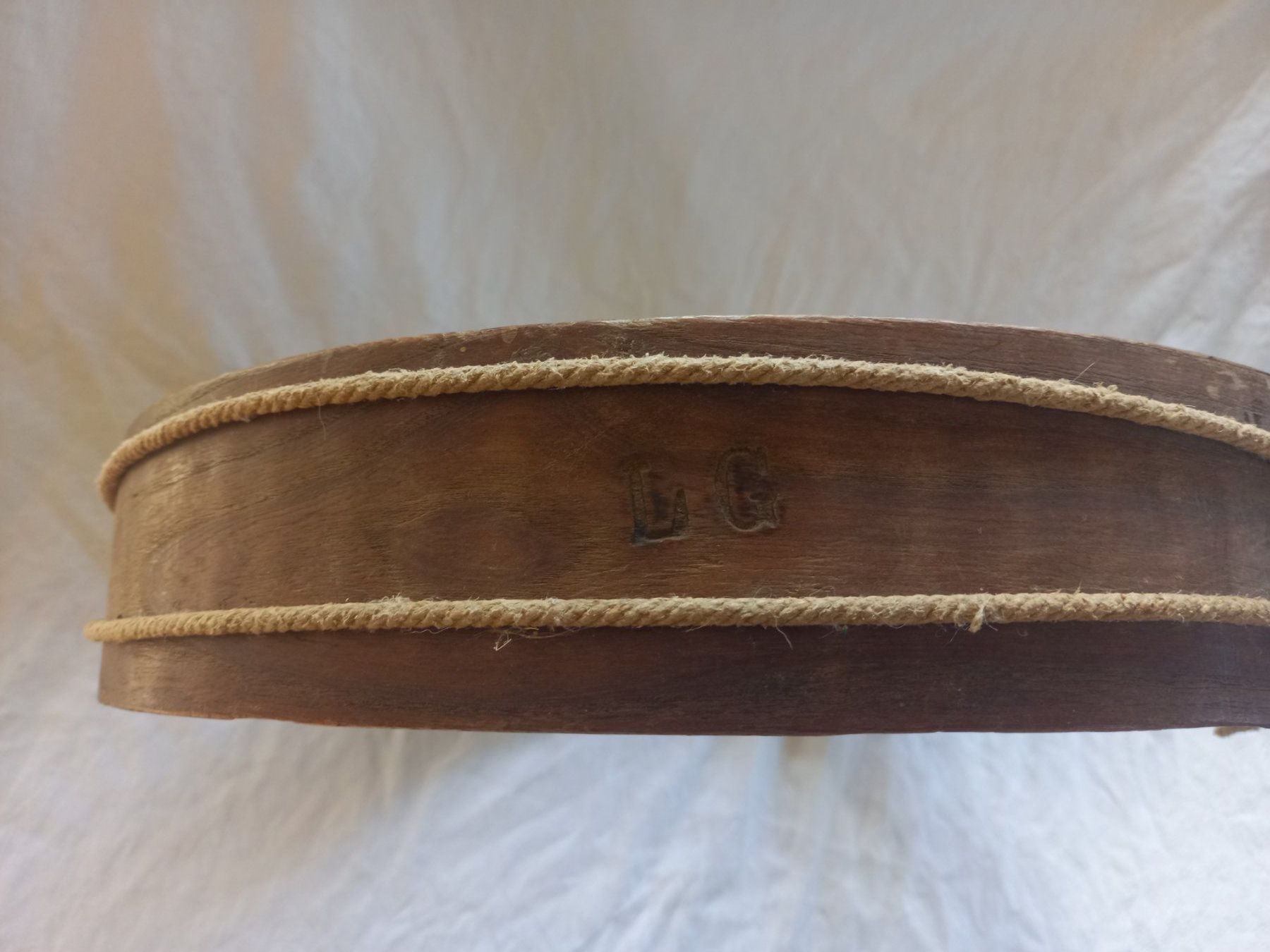 Tutte le decorazioni: Cercle à fromage en bois, 1870 – Usato da Rossens FR venduto da Souris1 6