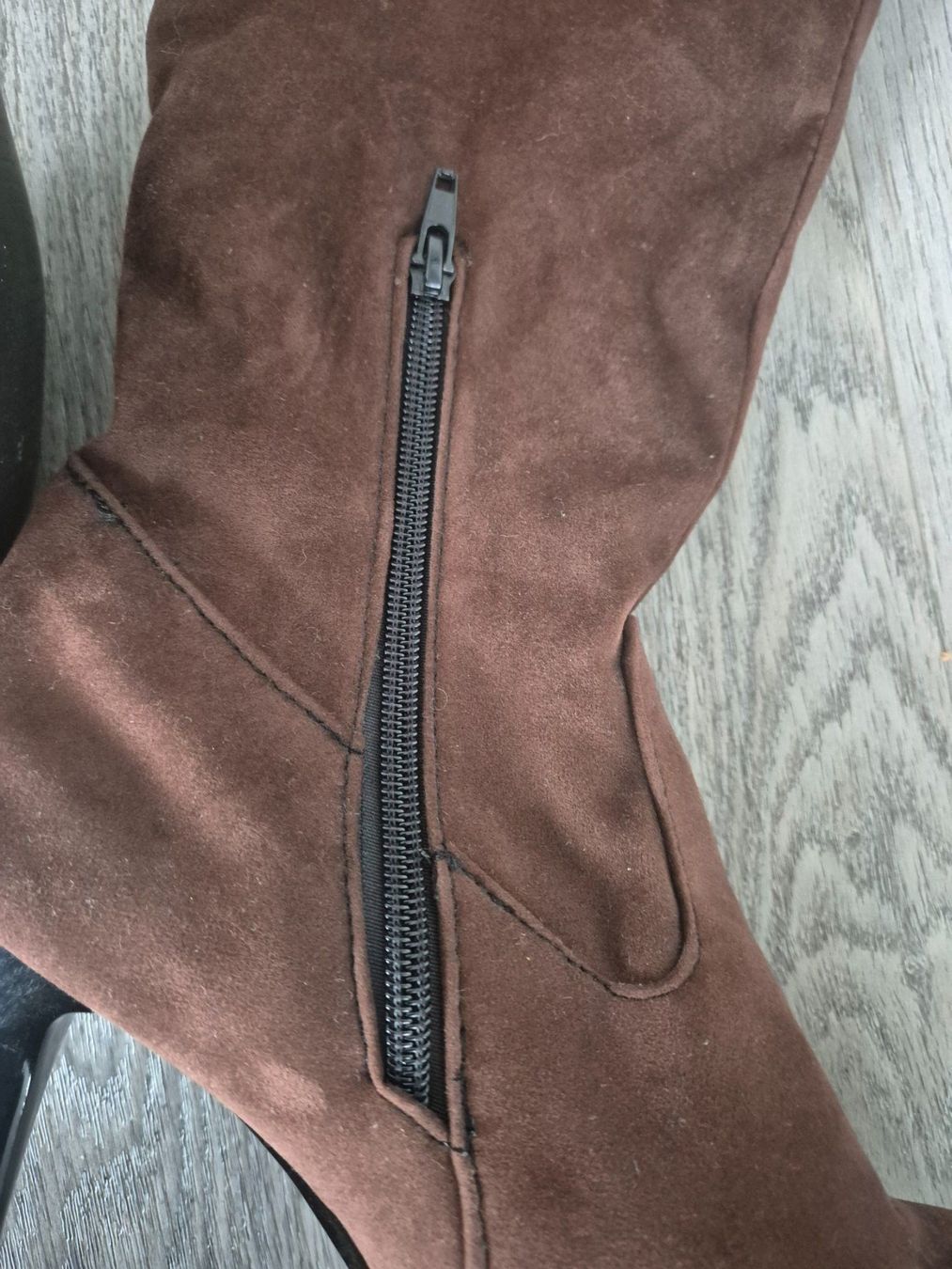 Scarpe da donna: Braune Stiefel, Wildlederoptik, Grösse 40 – Nuovo (secondo la descrizione) da Eglisau venduto da nicij79 6