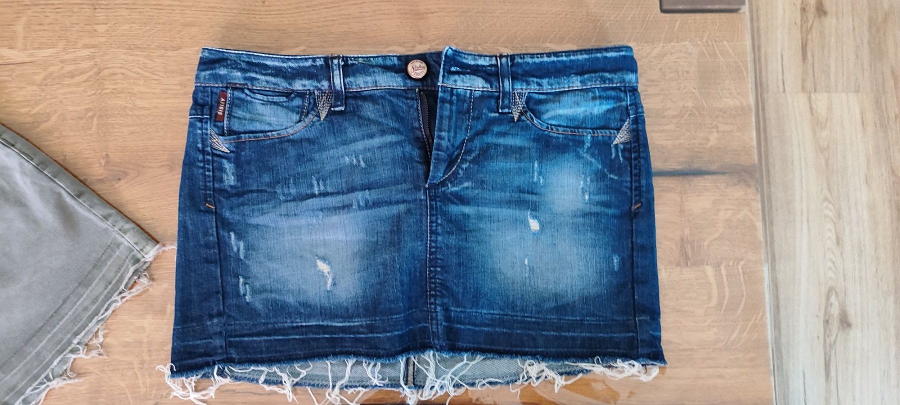 Gonne: Damen Jeans Rock kurz – Usato da Chur venduto da djovanna 1