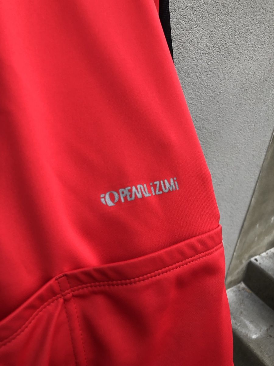 Pearl Izumi Canottiere & Pantaloni: Pearl Izumi Cycling Jersey – Usato da Fribourg venduto da ann_l9b7 7