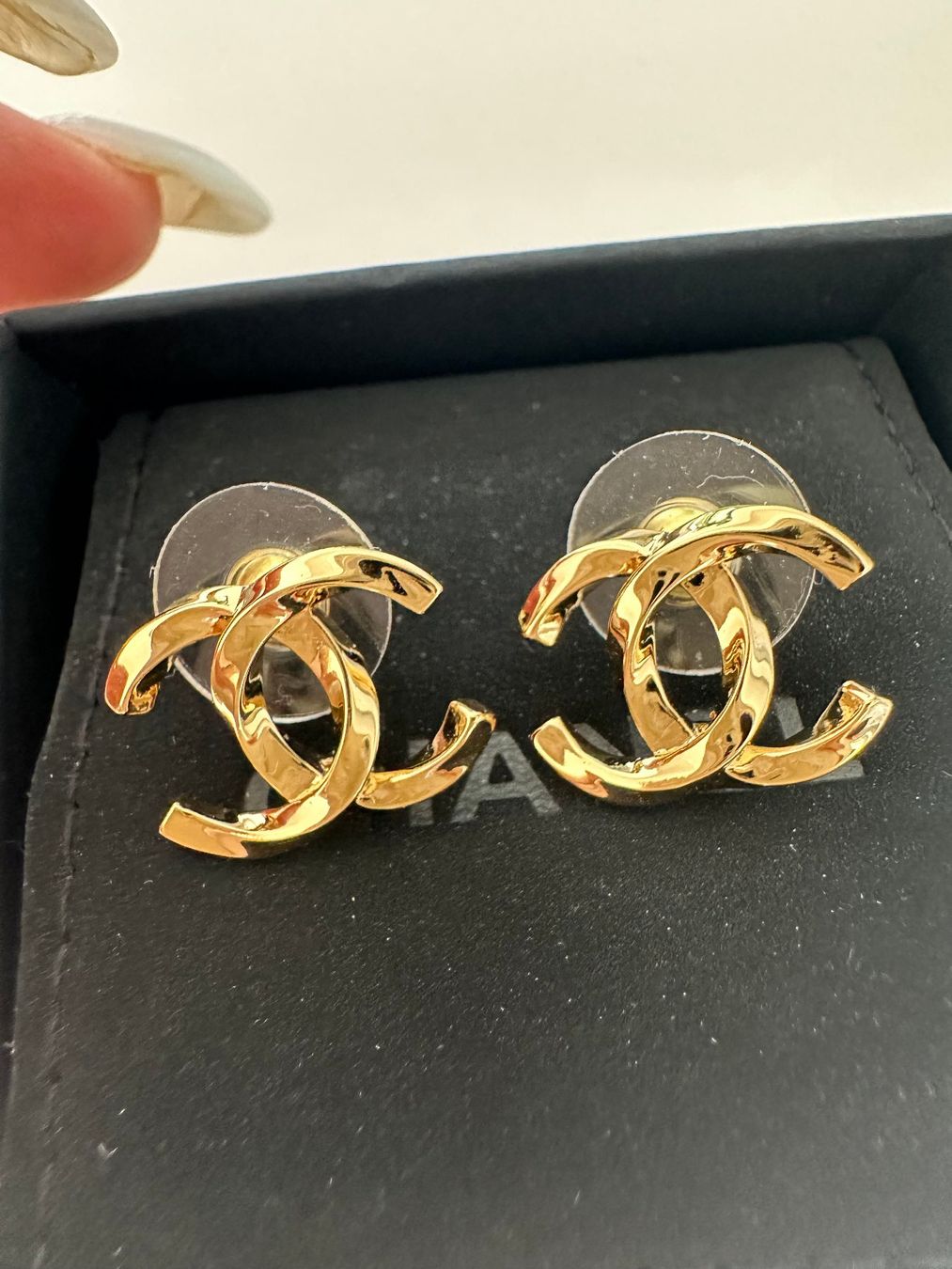Chanel Ohrringe & -stecker: Chanel Ohrringe – Gebraucht aus Steinmaur von regenbogen052 1