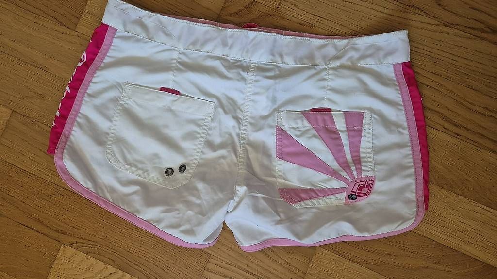 Costumi da bagno & Bikini: Surf- Badeshorts von Protest – Nuovo e nell'imballaggio originale da Zuerich venduto da Goldfisch737 2