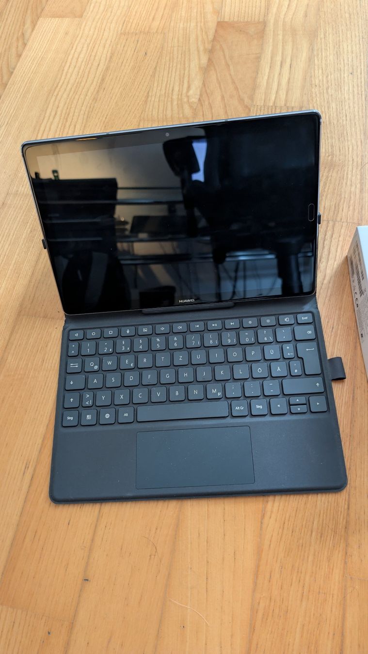 Huawei Tablet PC: Huawei MatePad 11 inkl. Folio-Keyboard – Usato da Unterengstringen venduto da FireballR 1