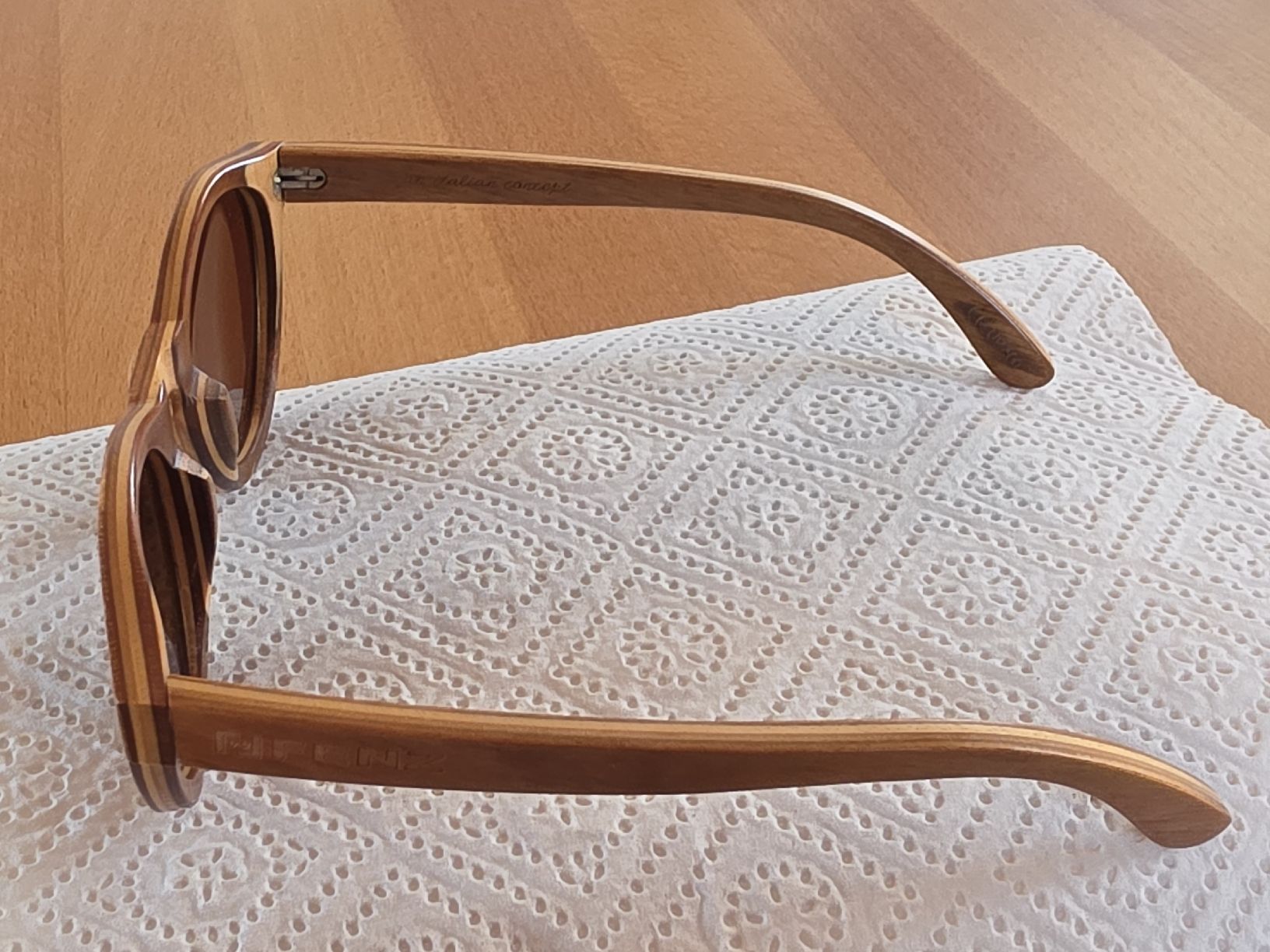 Occhiali & Lenti: Sonnenbrille aus Holz – Usato da Adetswil venduto da Helga11 3