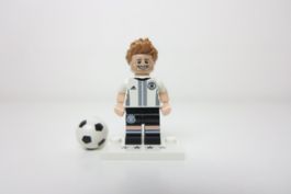 LEGO Minifigur CMF DFB Benedikt Höwedes