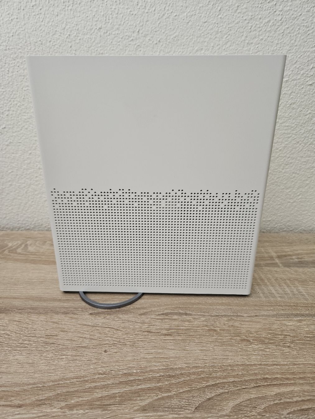 Swisscom Modems & Routeurs: Internet-Box 3 mit Kabeln neuwertig – D'occasion à Wauwil par seriously3 5