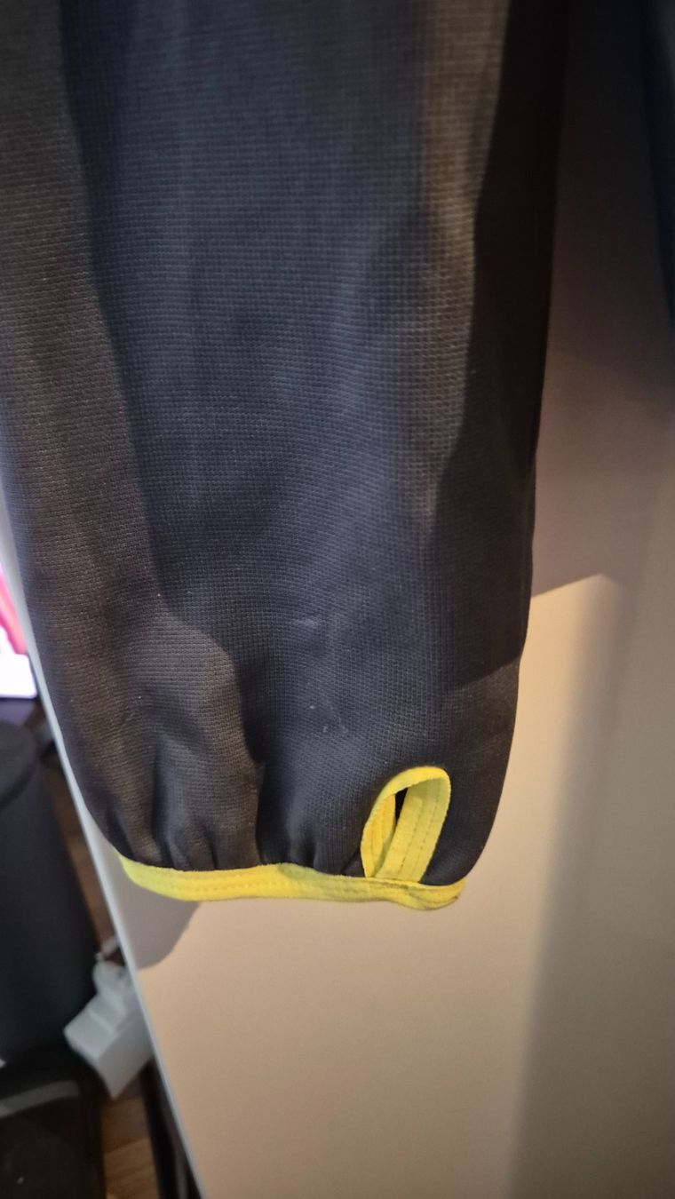 Nike Giacche: Nike Jacke mit Reissverschluss – Usato da Regensdorf venduto da fjuzl 3