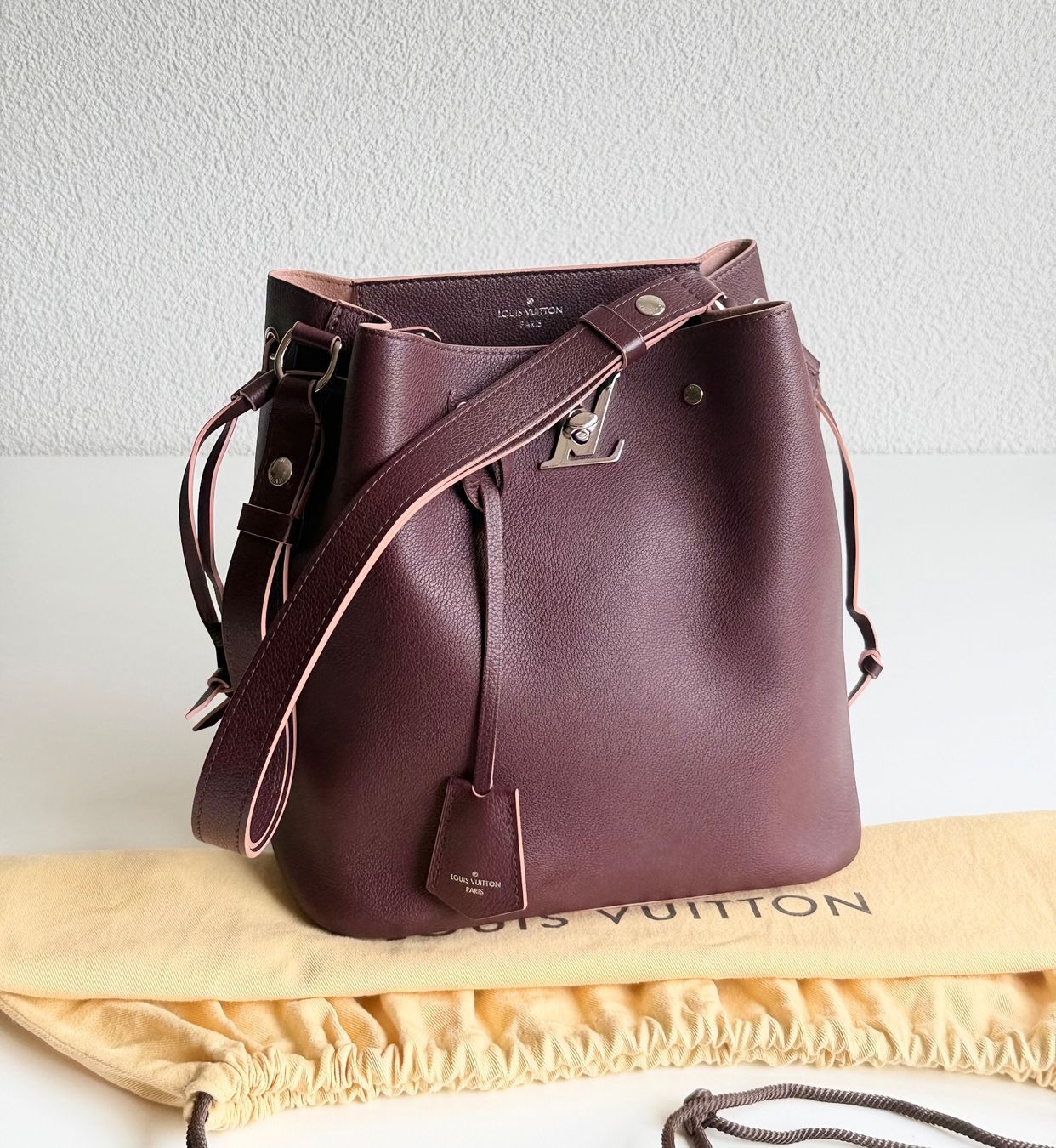 Louis Vuitton Borse da donna: Louis Vuitton Lockme Bucket – Usato da Reinach AG venduto da BisMad3 5