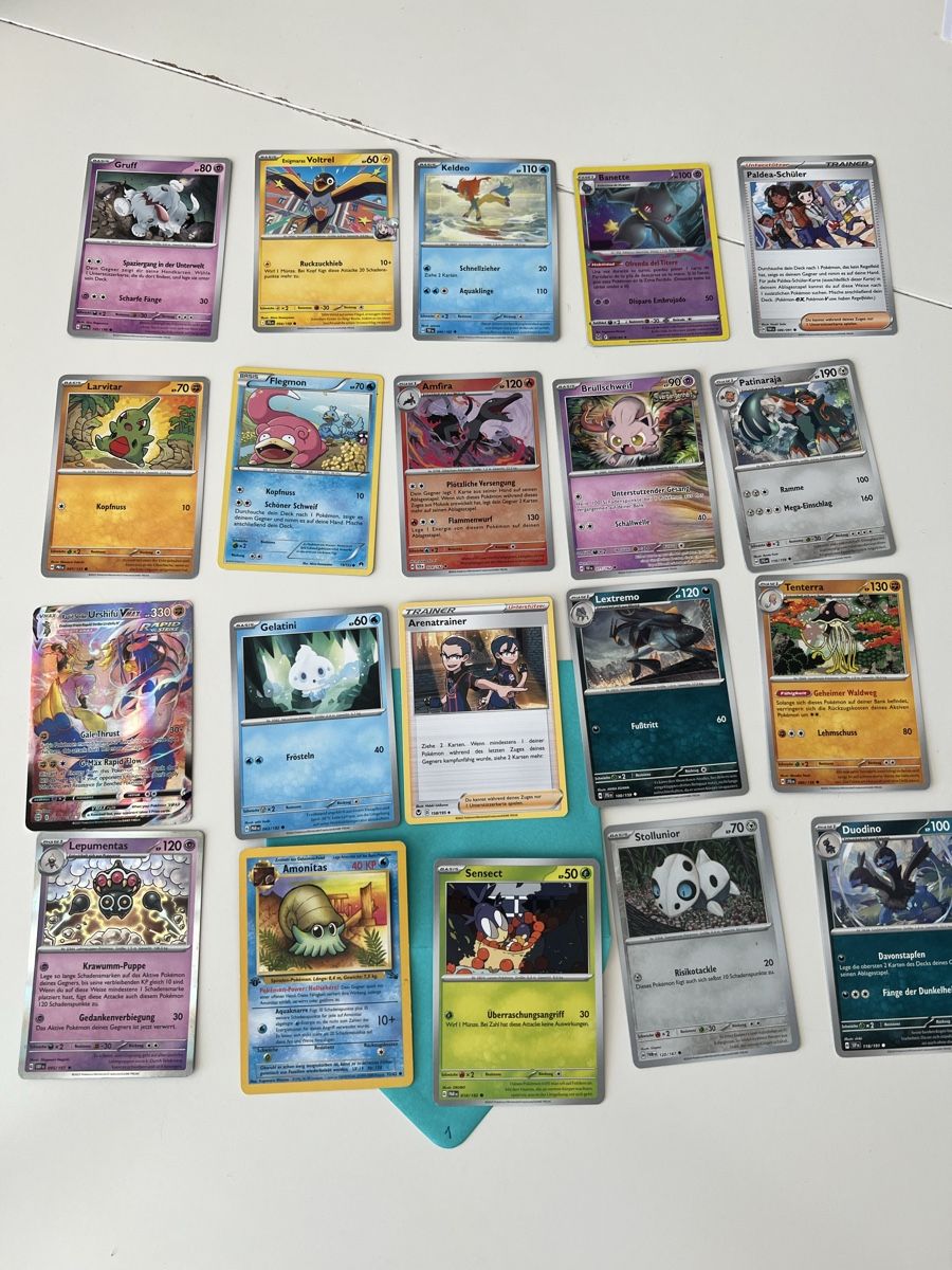 Pokémon Carte collezionabili: 20 Pokemon Karten Set diverse Modelle – Usato da Neuhaus SG venduto da Tanjach