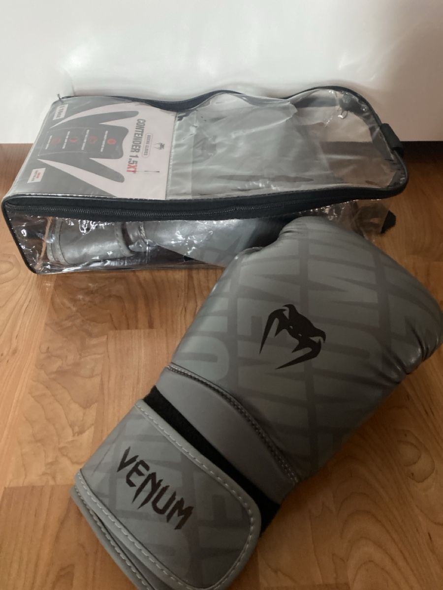 Venum Altri accessori da uomo: Gants de boxe Venum  Contender 1.5 utilisé une fois – Nuovo (secondo la descrizione) da Châtillon JU venduto da Nath.mtt