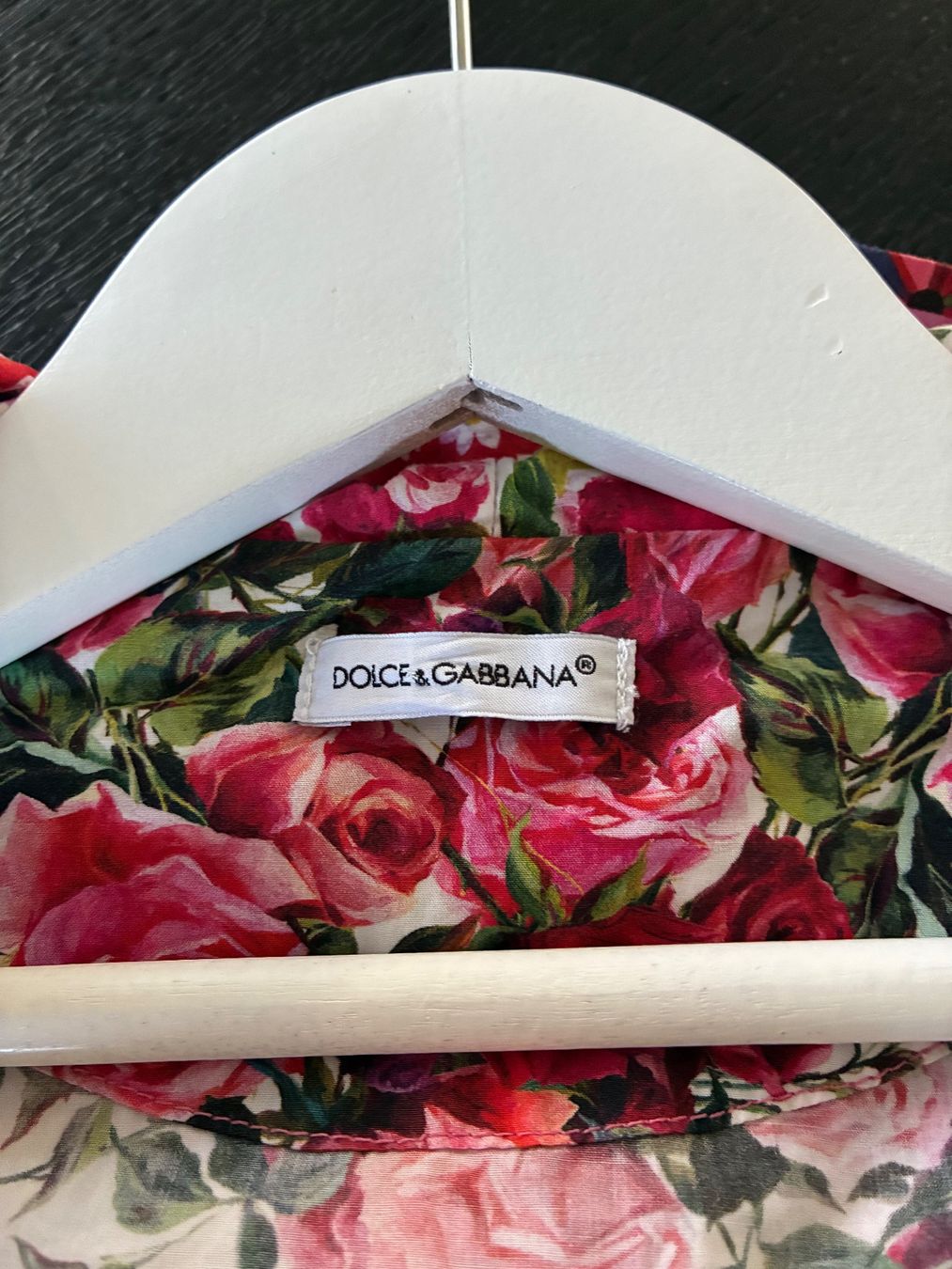 Dolce & Gabbana Vestes & Manteaux: Mädchenjacke Dolce & Gabbana Blumenmuster Grösse 104 – D'occasion à Romanshorn par Erich270 2