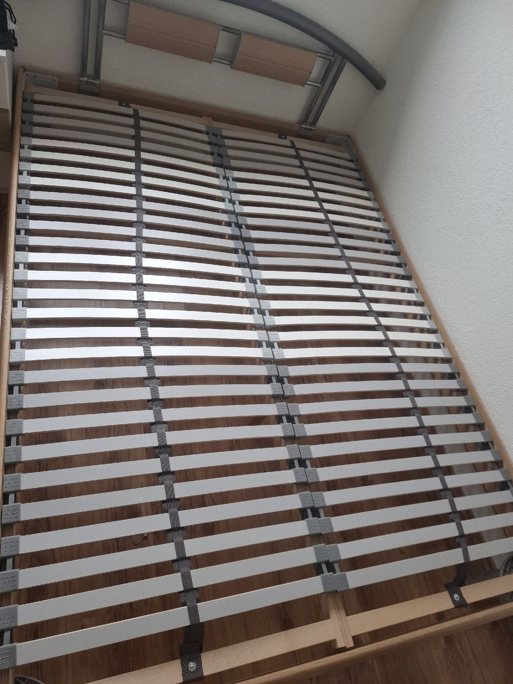 Letti: Doppelbett – Usato da Kölliken venduto da DeJosh01