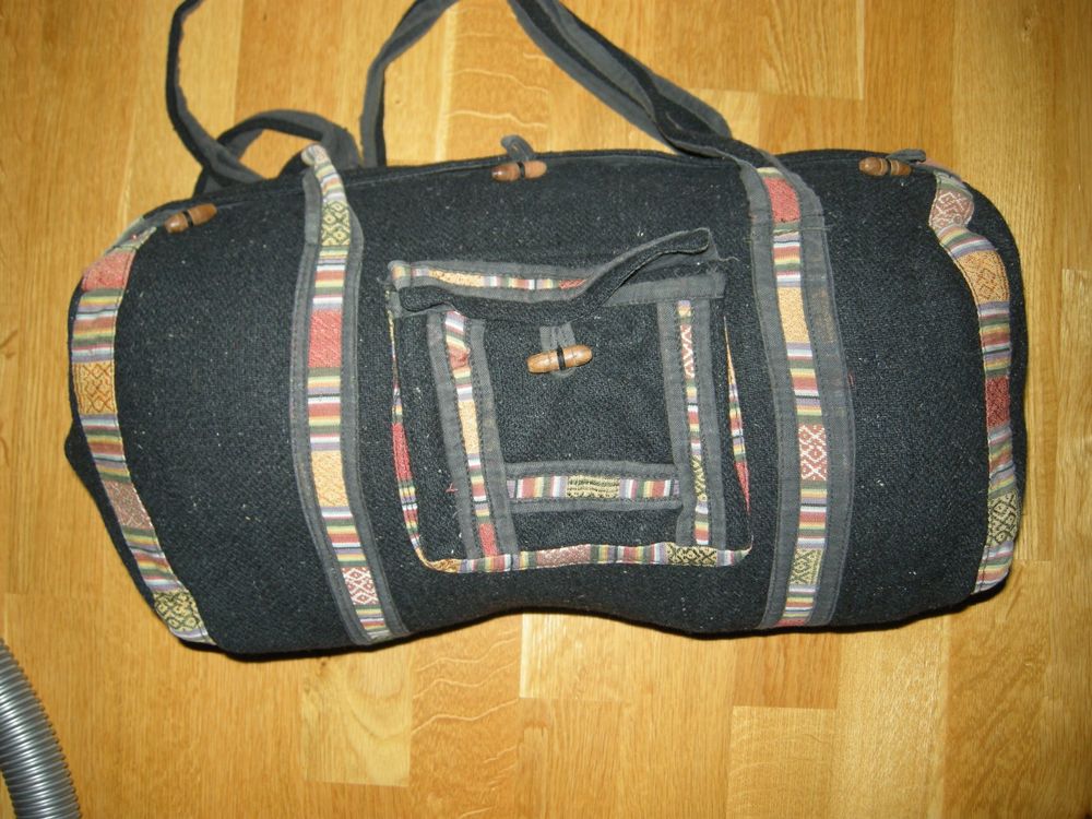 Kleine Reisetasche Duffle Bag aus Kathmandu, Nepal. Kaufen auf Ricardo