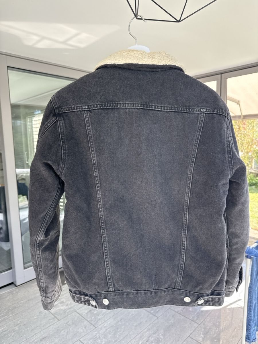 Topshop Giacche: Topshop Moto Jeansjacke mit Teddyfutter, Gr. 36 – Usato da Biel-Benken BL venduto da Dissae 1