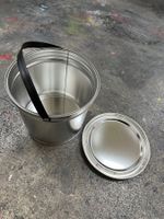 Metalleimer mit Deckel